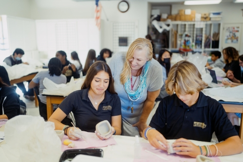 Bishop Montgomery High School 학교 사진 - 청담원유학원